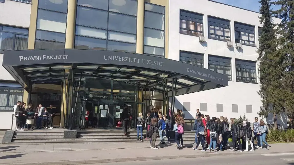 Sve manje brucoša na Univerzitetu u Zenici