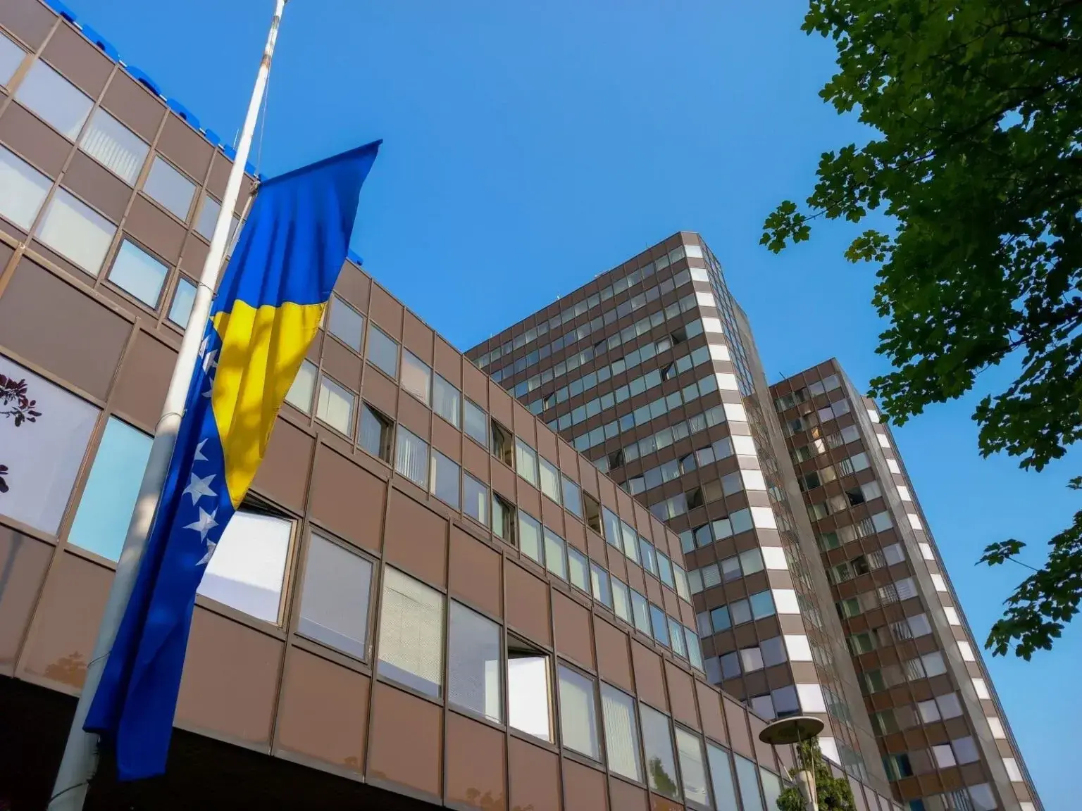 Više od 7,3 miliona KM pomoći za 10.645 privatnih poslodavaca za juni ove godine