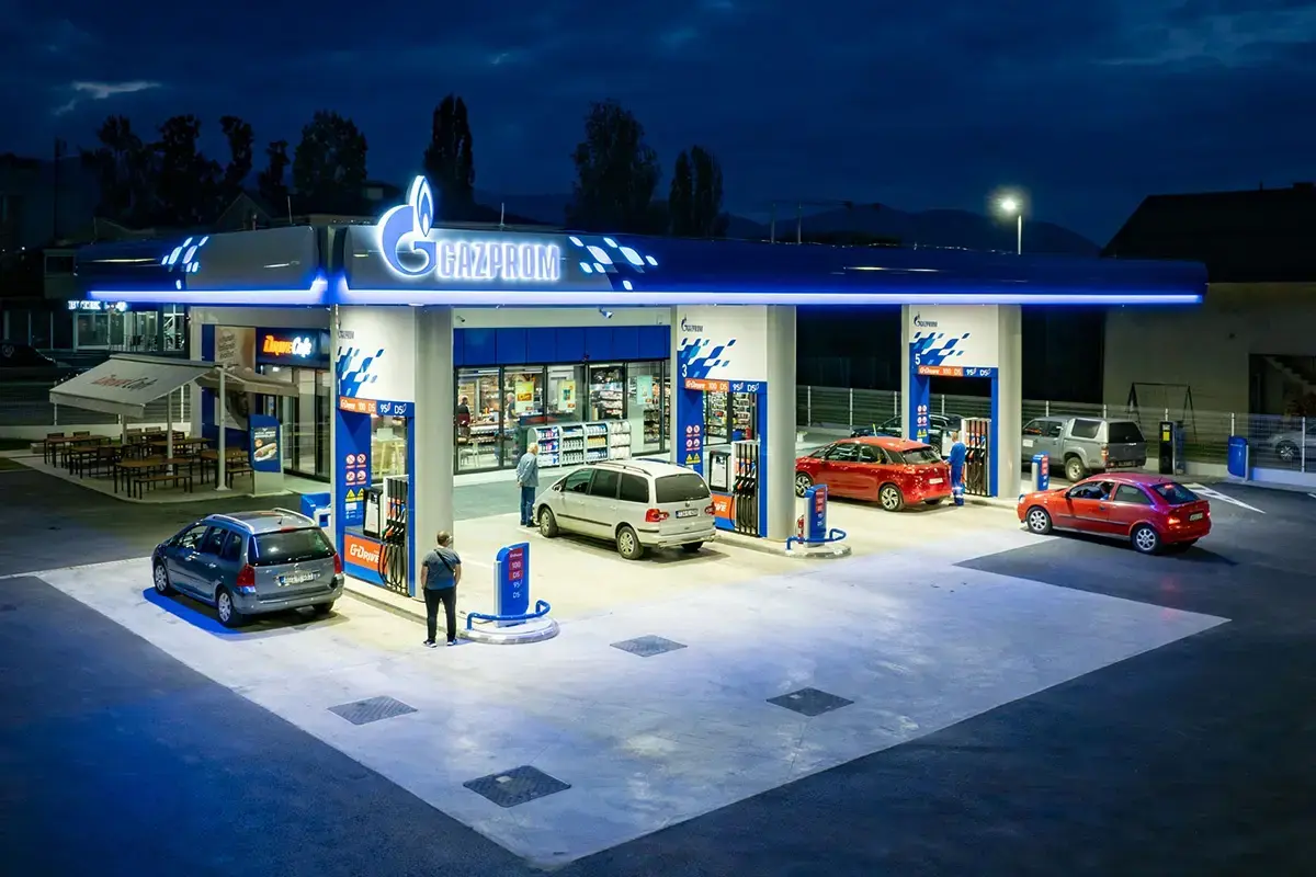 Na “Gazprom” pumpama u BiH i regionu plaćanje samo u kešu – građani negoduju