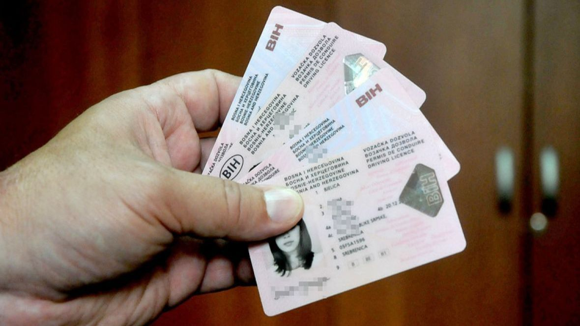 Slovenija olakšala zamjenu vozačkih dozvola građanima BiH i regiona
