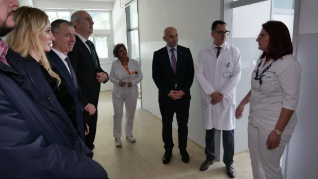 Vlada ZDK intenzivira podršku: Delegacija posjetila Opću bolnicu u Tešnju kako bi unaprijedila zdravstvene usluge