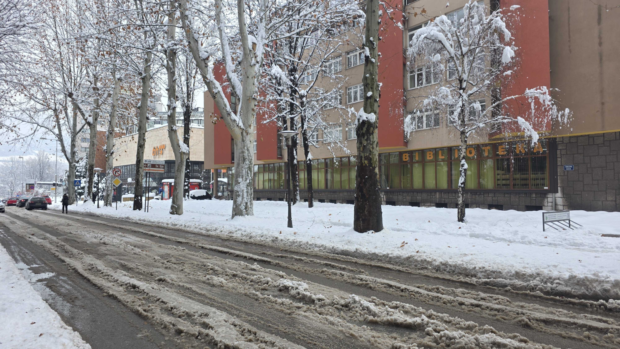Problemi u elektroenergetskoj mreži: Desetine hiljada potrošača trenutno bez struje