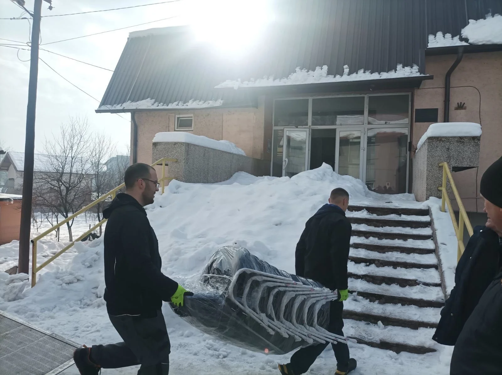 Grad Zenica osigurao kancelarijski namještaj za potrebe ureda mjesnih zajednica