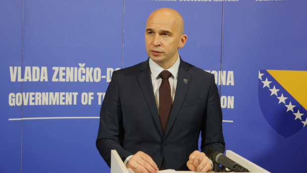 Vlada ZDK pokreće eUpravu: Manje redova, brže potvrde i 1,5 miliona KM za studentske stipendije