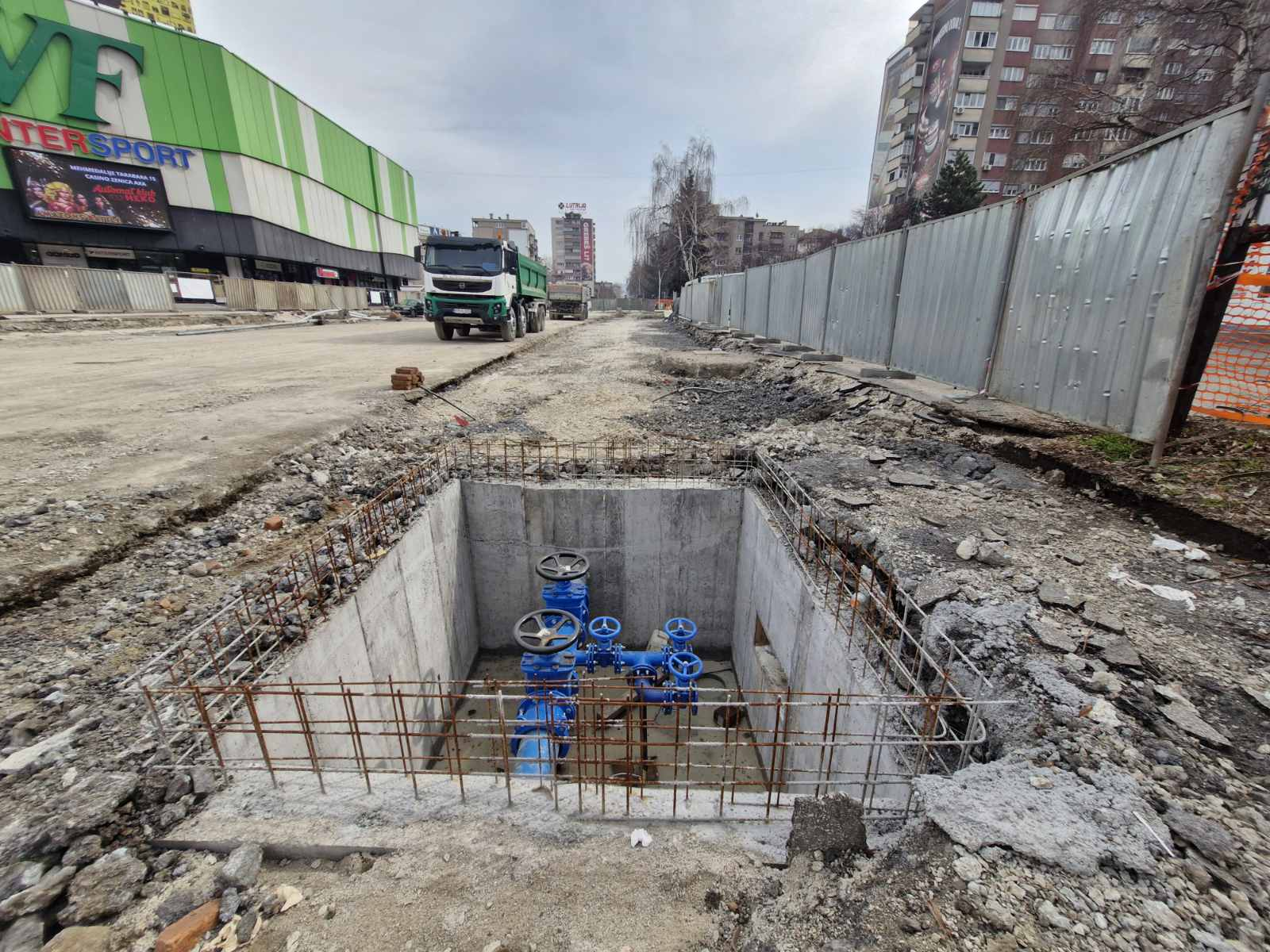Završena prva faza rekonstrukcije vodovodne infrastrukture na Trgu Alije Izetbegovića