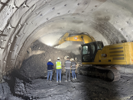 Probijen tunel Crni Vrh na dionici Medakovo – Ozimice
