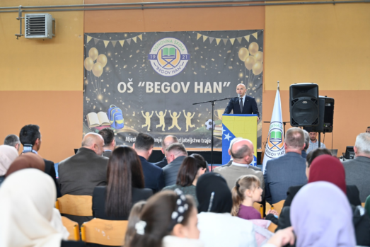 Veliki jubilej u Žepču: OŠ “Begov Han” obilježila 105 godina, najavljena nova povećanja plata u obrazovanju