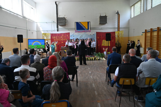 Obilježena 67. godišnjica OŠ „Hamza Humo“ Babino, Zenica: Realizovani projekti vrijedni 200.000 KM