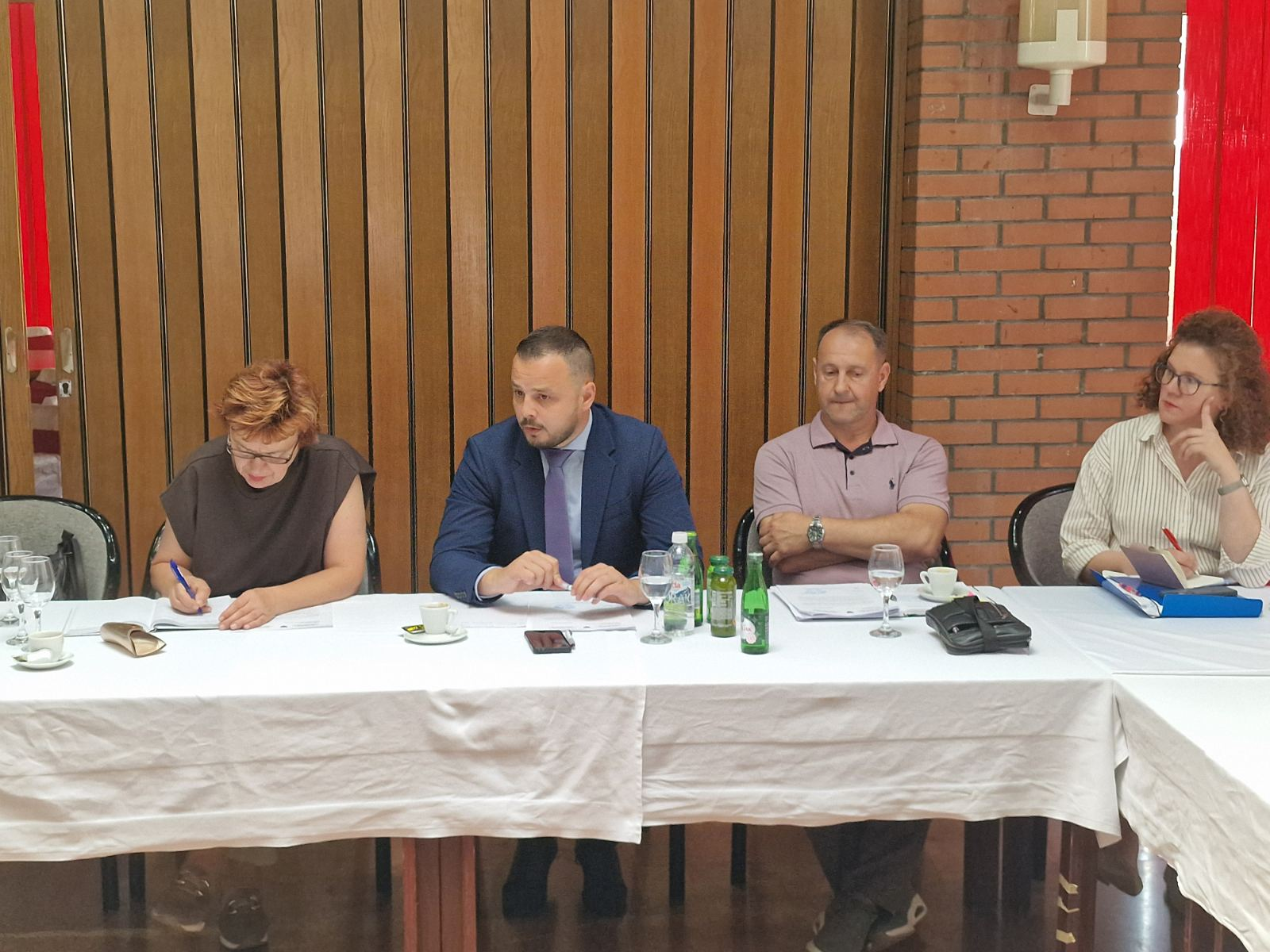 Održan sastanak s rukovodiocima centara za socijalni rad i službi socijalne zaštite