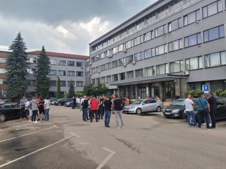Željezara Zenica navodno pokrenula isplate: Dio penzionera već dobio otpremnine i regres