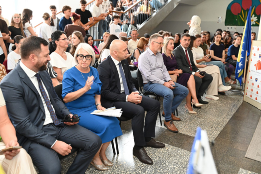 Zenica dobila novu školsku priču: Prva gimnazija zasjala nakon ulaganja Vlade ZDK od pola miliona KM